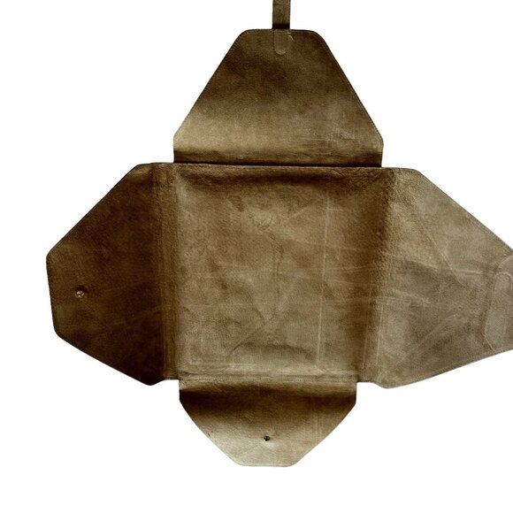 Luxury Leather Document Holder 220 Central Park South Olive Green Portfolio - Picture 4 of 6